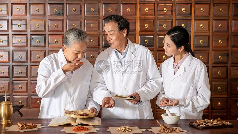 定制中医康复治疗床尺寸要求：如何满足个性化需求