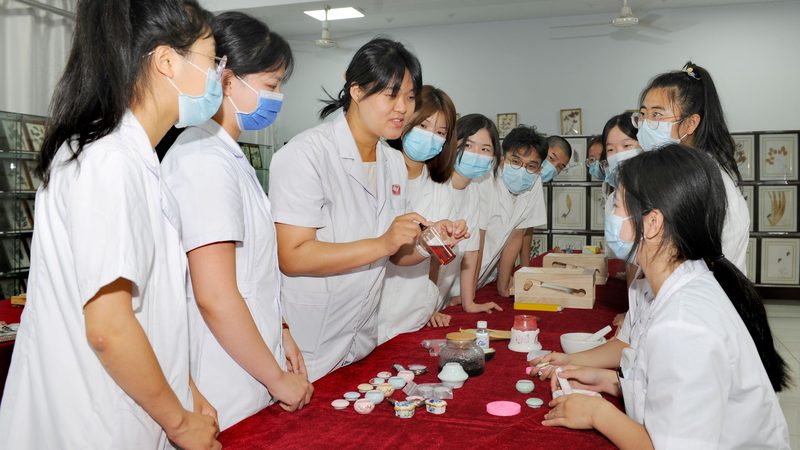 许多艾灸馆在采购设备时，往往陷入以下误区：